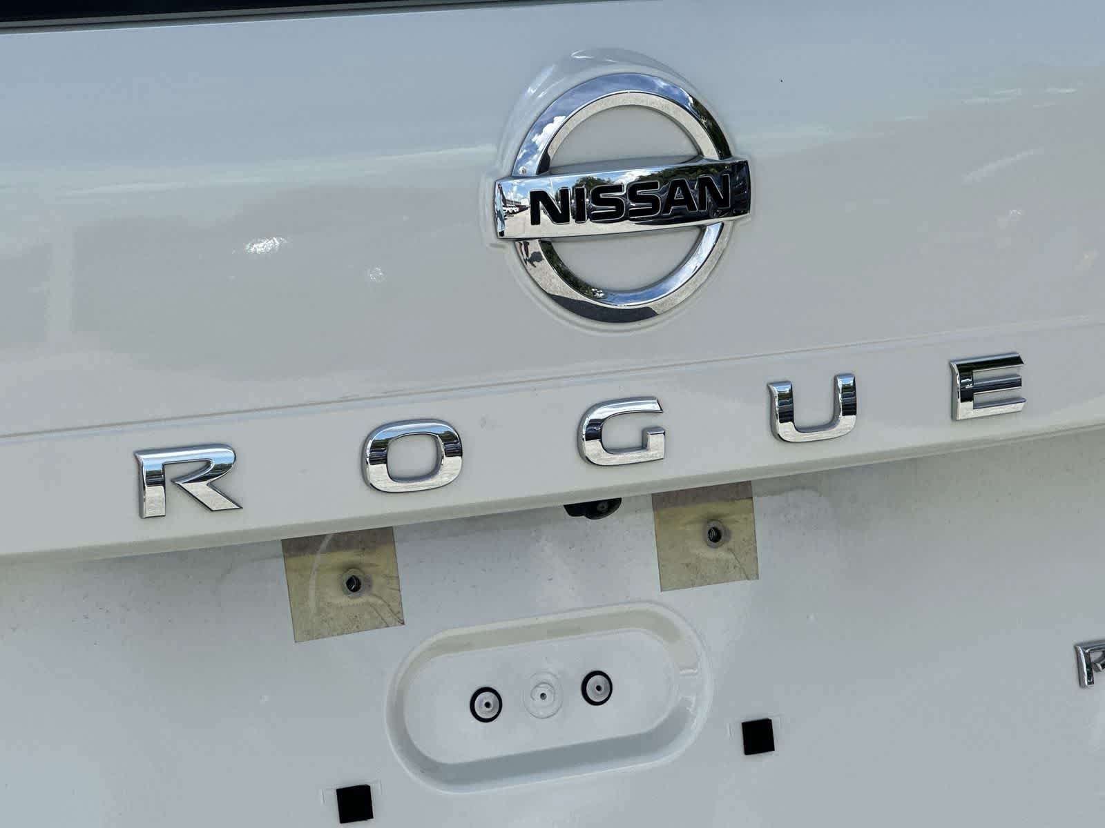 Used 2021 Nissan Rogue Platinum AWD/4WD image 14