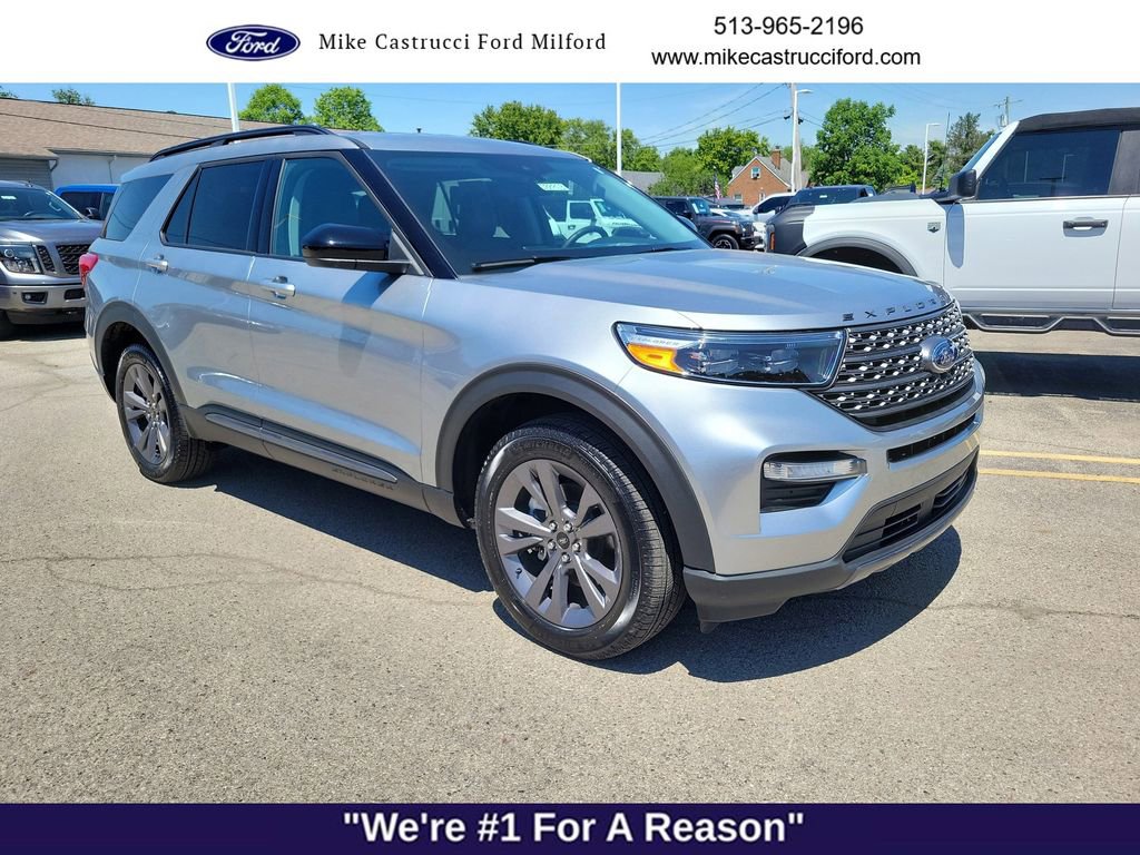 Certified 2024 Ford Explorer XLT w/ Equipment Group 202A AWD/4WD image 7