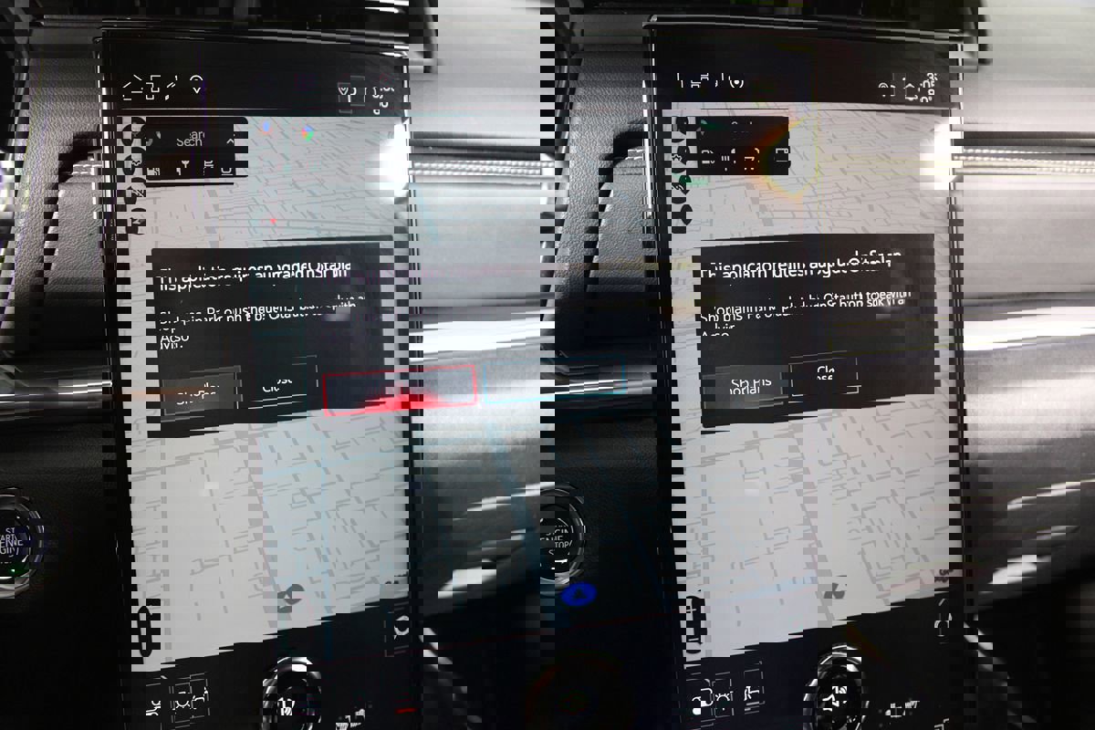 Used 2025 GMC Terrain Elevation image 18