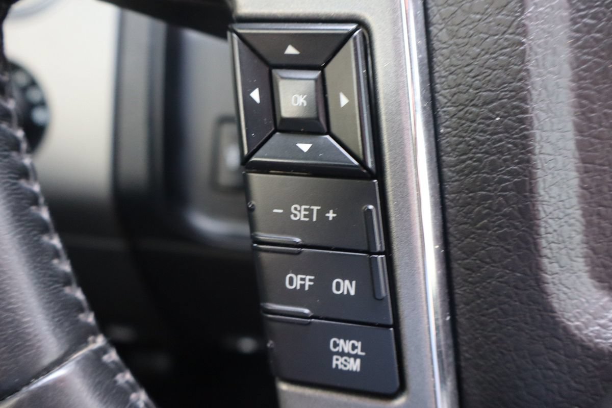 Used 2016 Ford Expedition Platinum AWD/4WD image 32