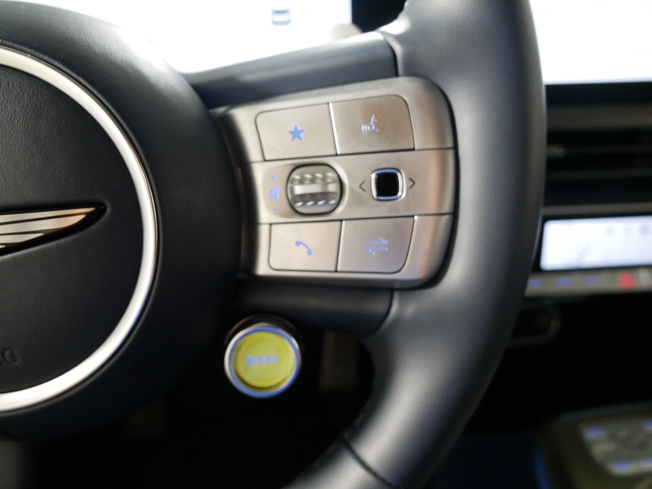 Used 2023 Genesis GV60 Performance AWD/4WD image 28