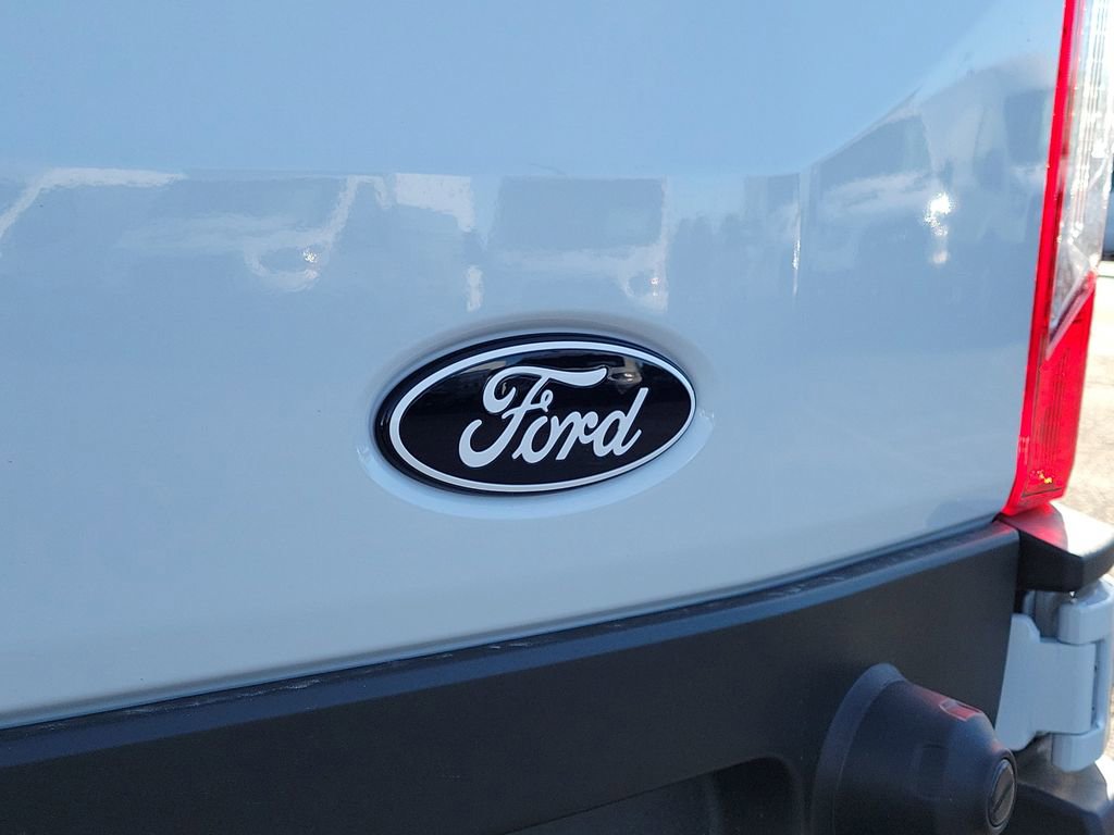 New 2026 Ford Transit 250 148 Medium Roof RWD image 12
