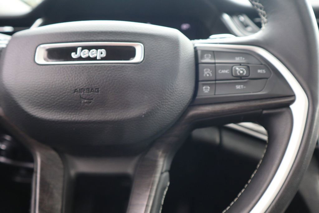 Used 2022 Jeep Grand Cherokee L Limited image 26