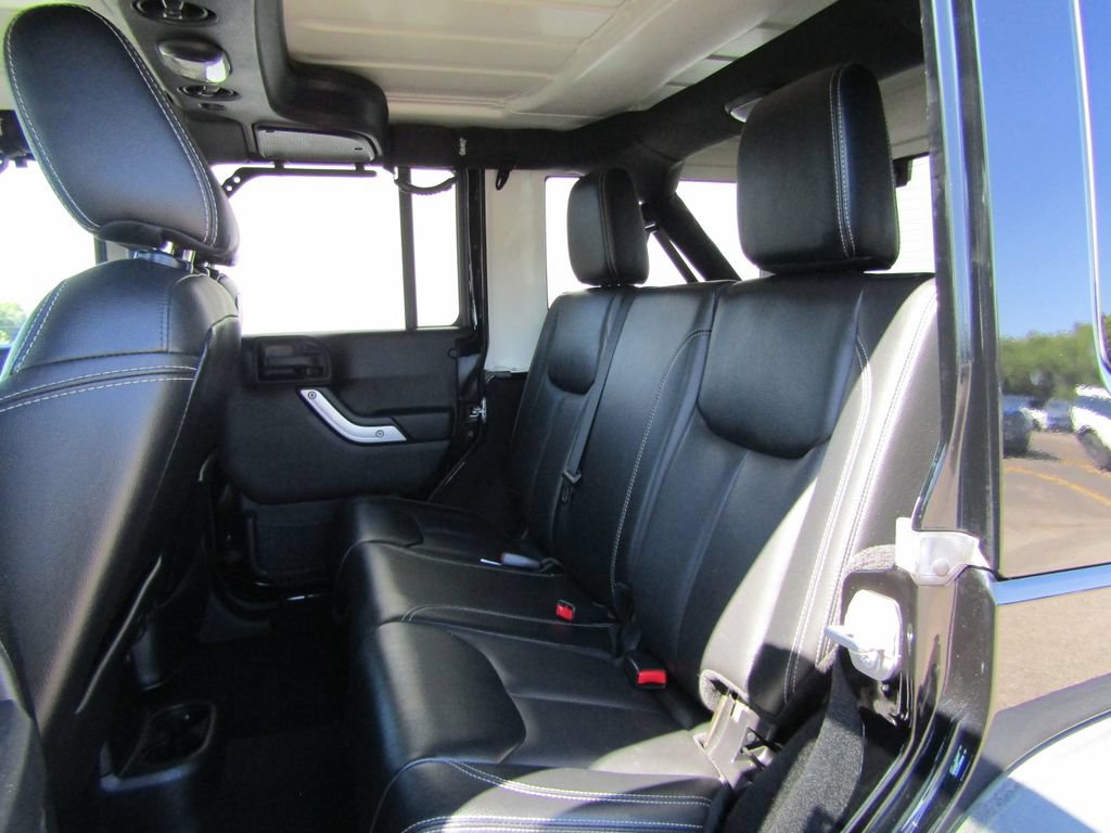 Used 2016 Jeep Wrangler Unlimited Rubicon AWD/4WD image 20