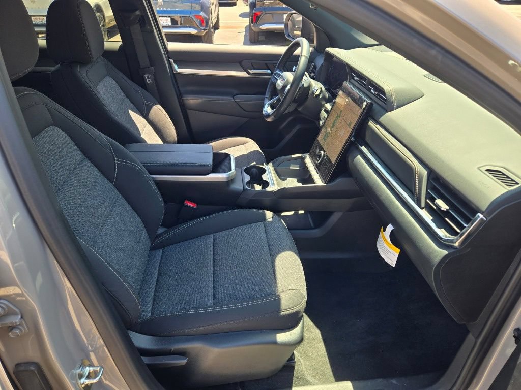 New 2026 GMC Terrain Elevation w/ Technology Package II AWD/4WD image 17
