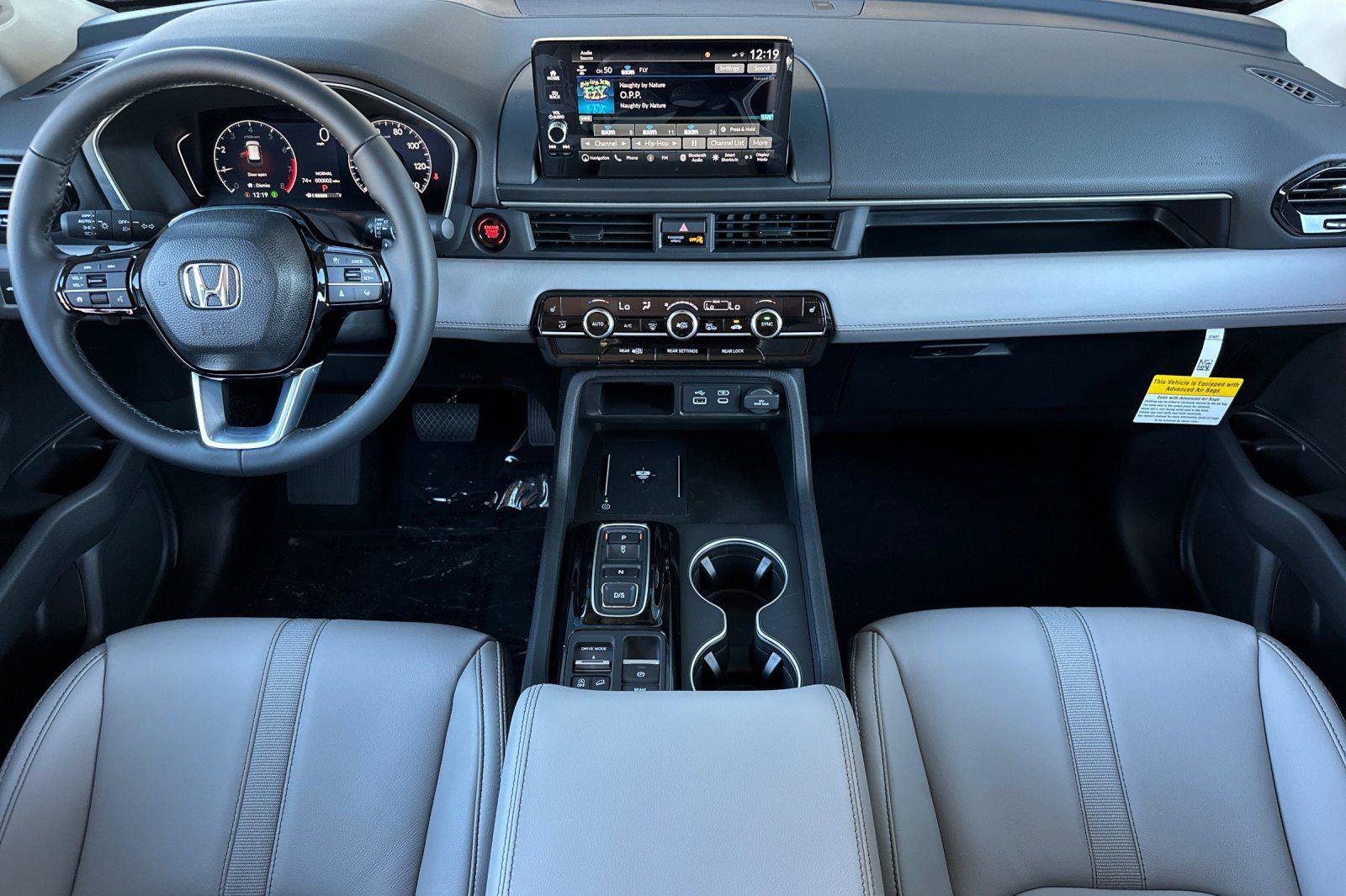 New 2025 Honda Pilot Touring image 15