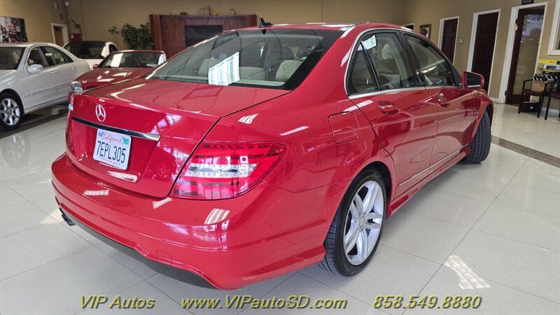 Used 2014 Mercedes-Benz C 250 Sedan image 4