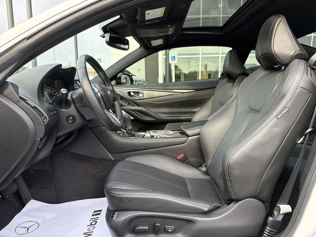 Used 2022 INFINITI Q60 3.0t Luxe w/ Essential Package image 11