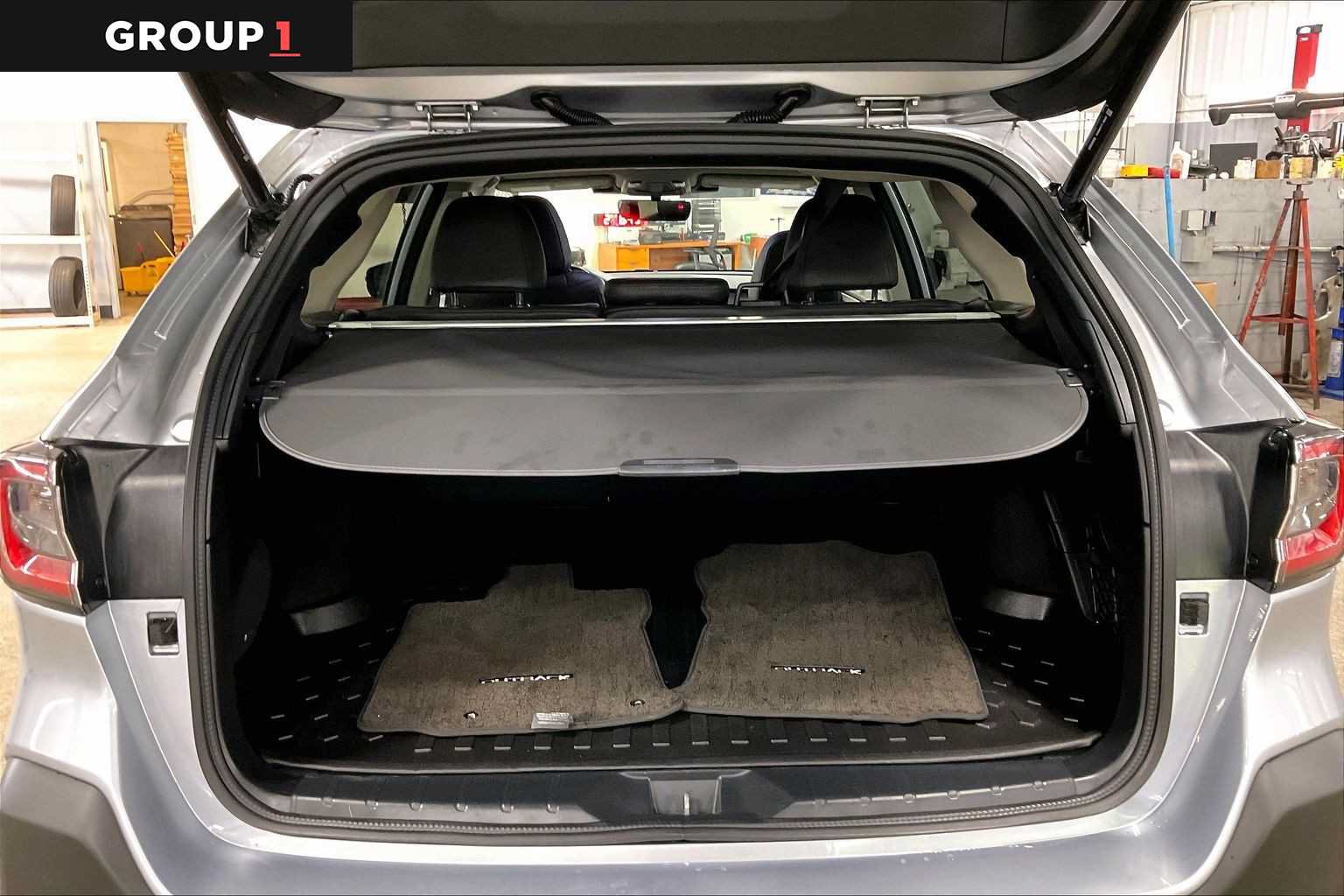 Used 2024 Subaru Outback Limited AWD/4WD image 33