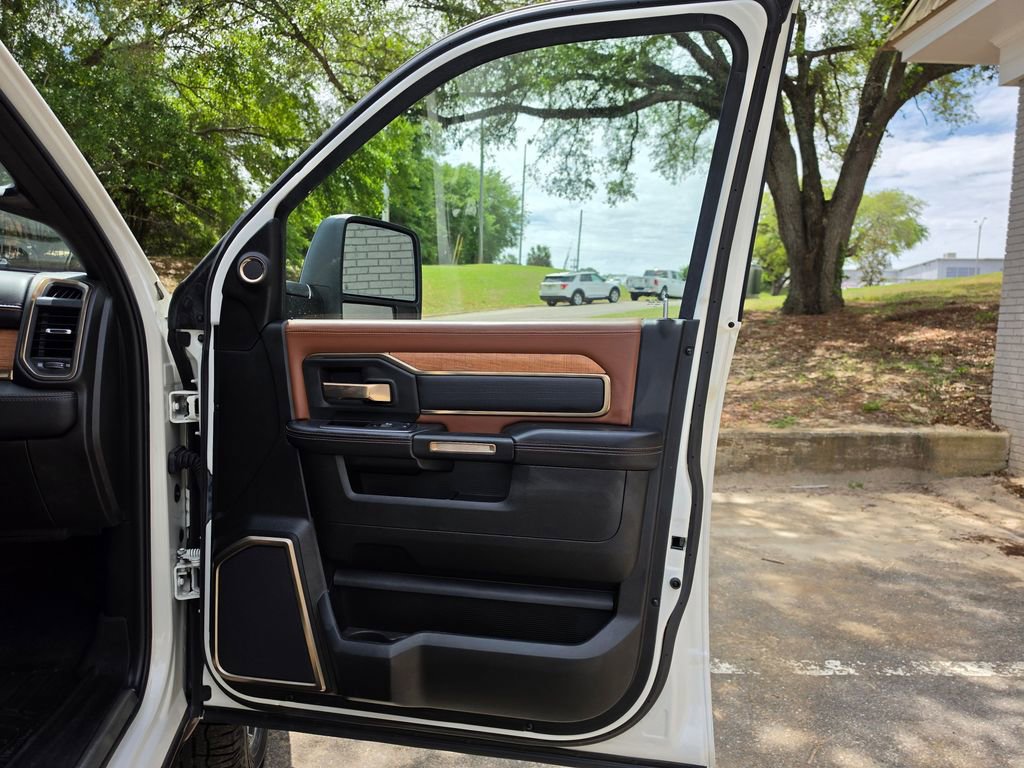 Used 2024 RAM 2500 Limited w/ Towing Technology Group image 55