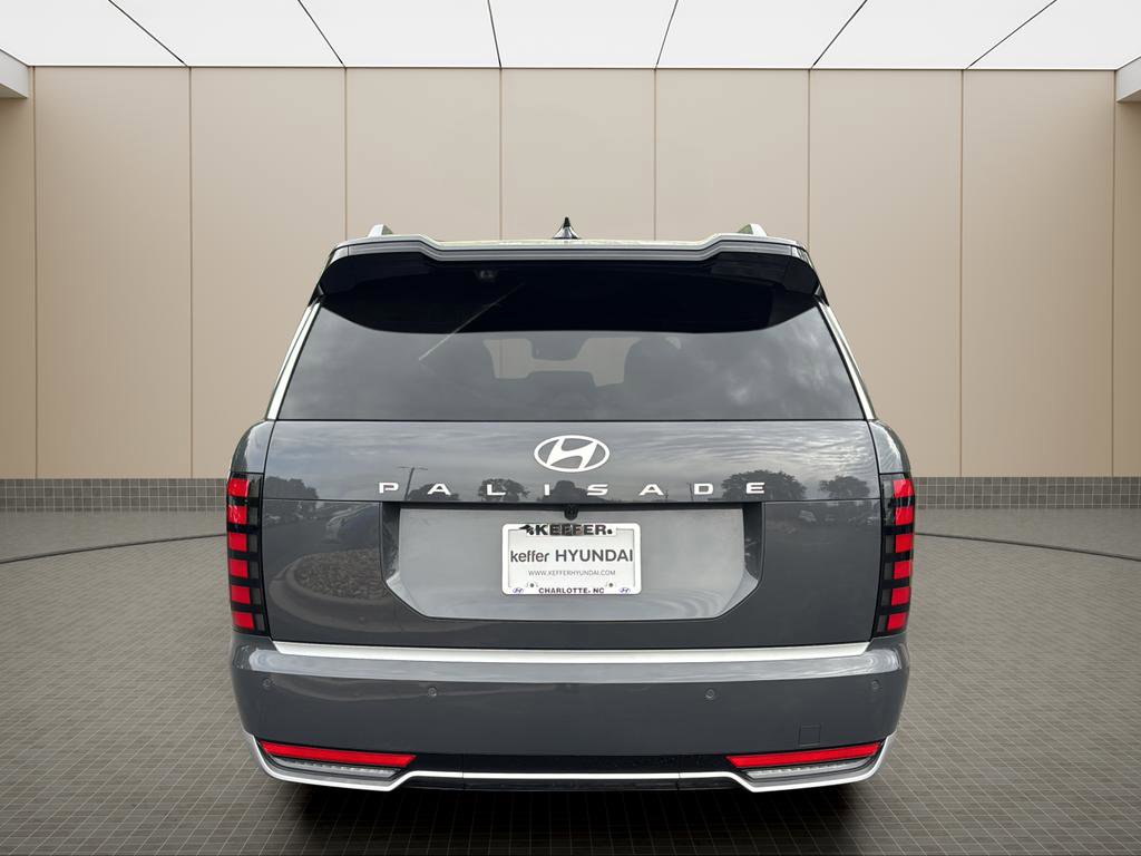 Used 2026 Hyundai Palisade Calligraphy FWD image 4