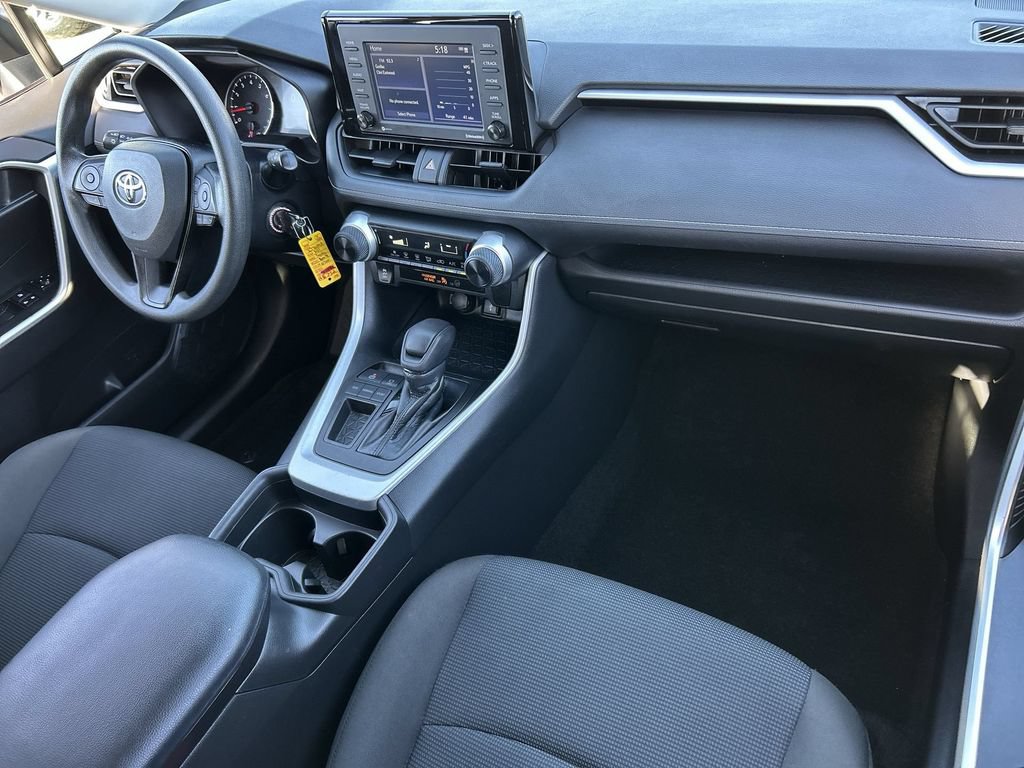 Used 2021 Toyota RAV4 LE w/ Carpet Mat Package (TMS) FWD image 29