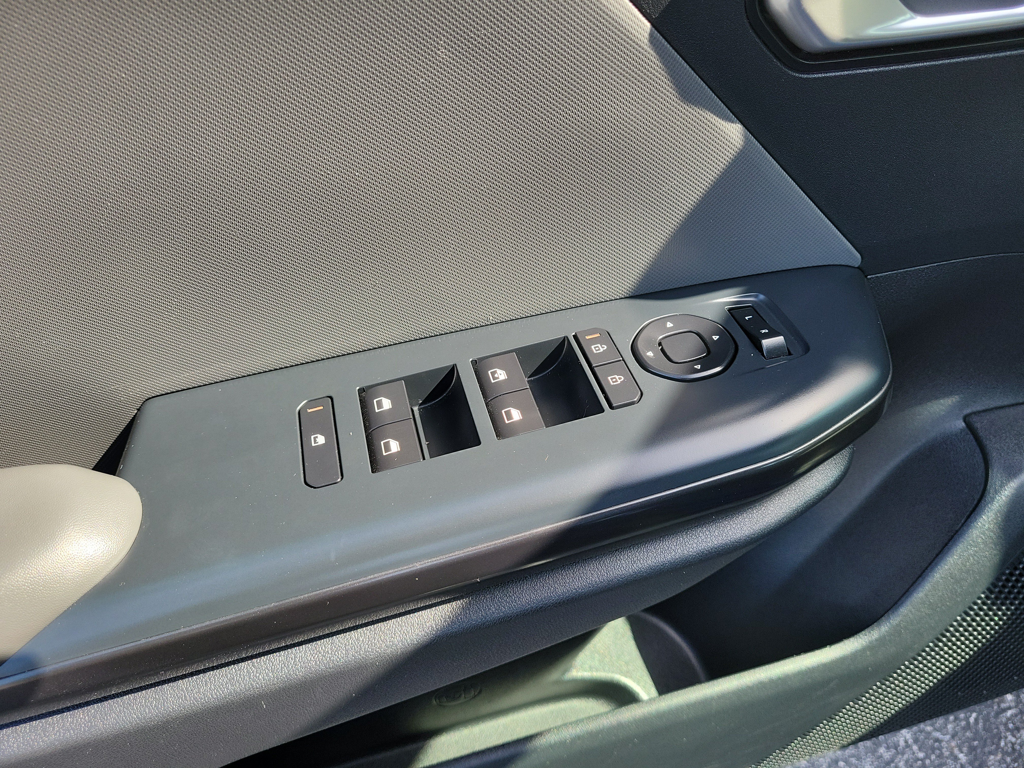 Used 2025 Kia K4 FWD image 12