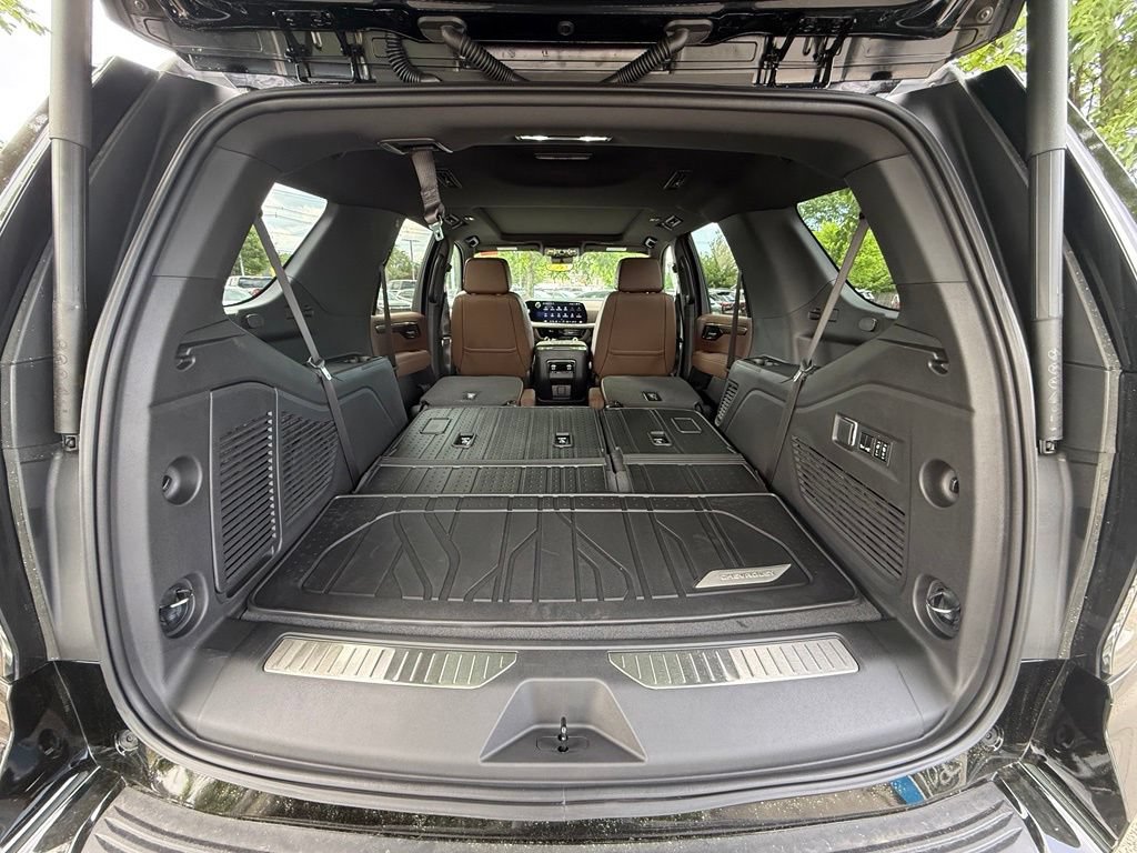 New 2026 Chevrolet Tahoe High Country w/ Sun And Tow Package AWD/4WD image 36