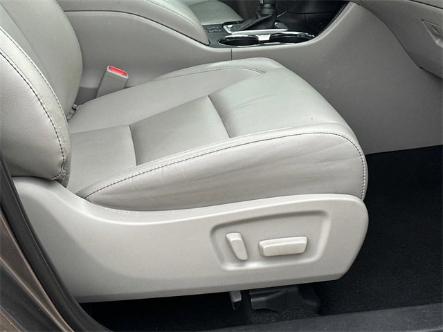 Used 2019 Toyota Highlander XLE image 13