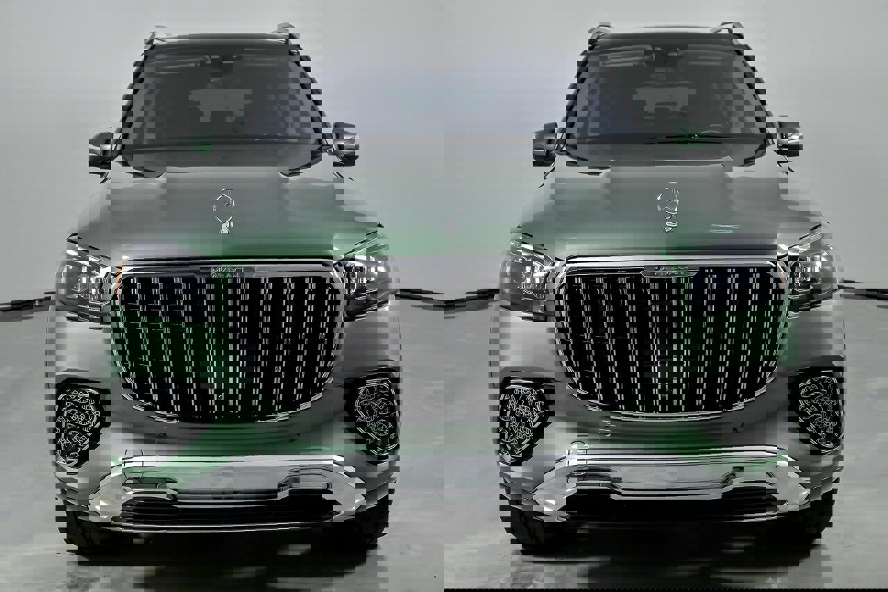 Used 2026 Mercedes-Benz Maybach GLS 600 4MATIC image 4