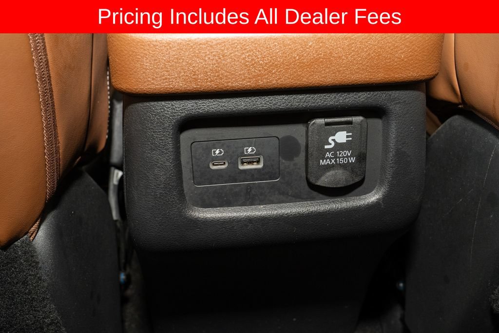 Used 2024 Nissan Pathfinder Platinum AWD/4WD image 9