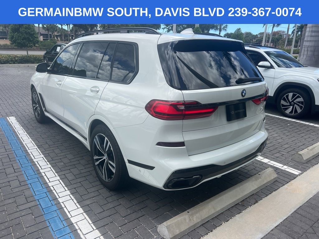 Certified 2022 BMW X7 xDrive40i w/ M Sport Package AWD/4WD image 7