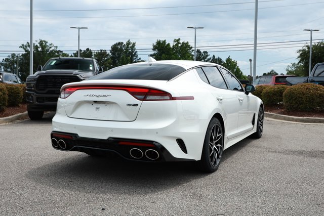 Used 2022 Kia Stinger GT-Line w/ Sun & Sound Package RWD image 6