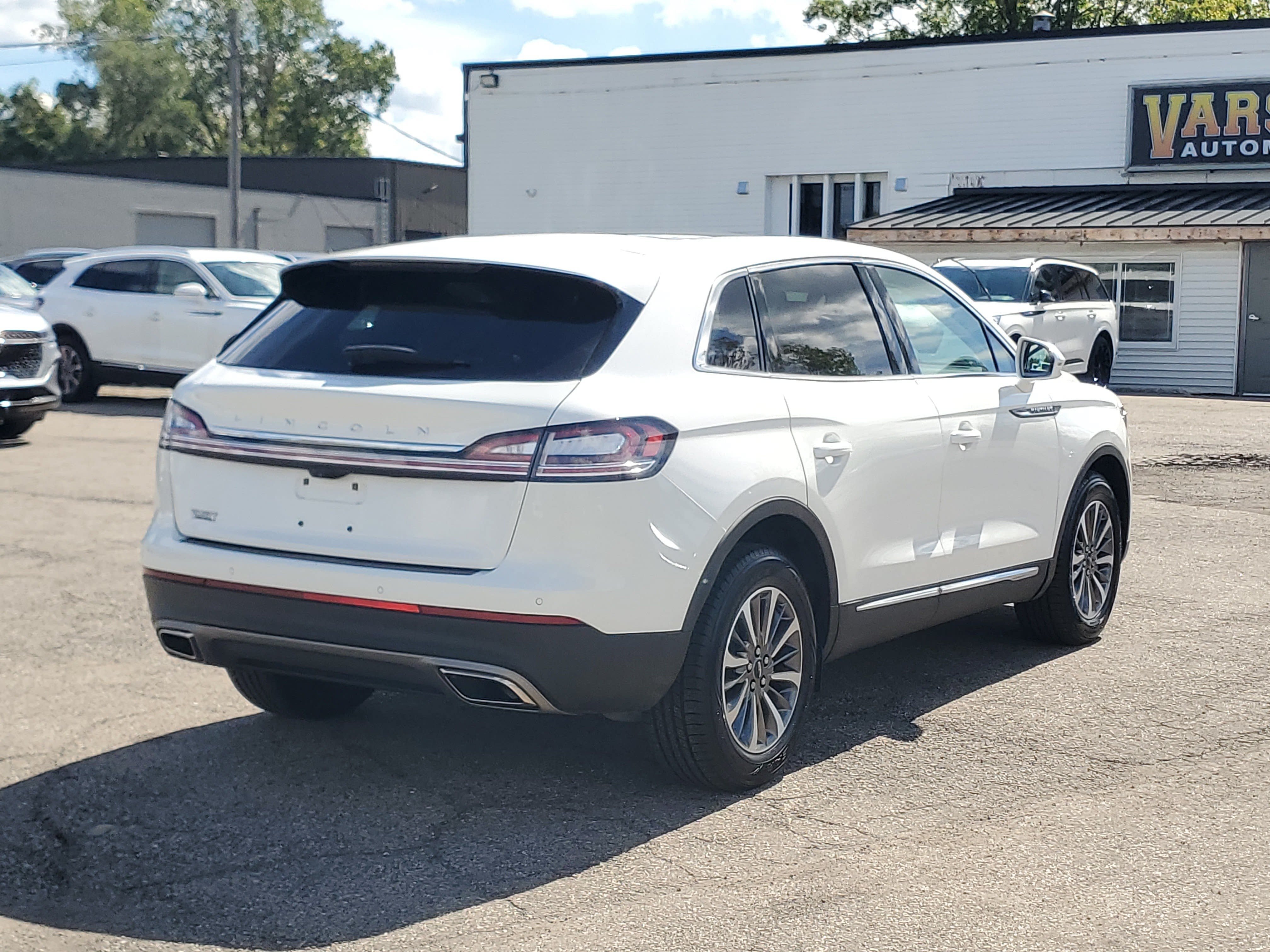 Certified 2023 Lincoln Nautilus Reserve AWD/4WD image 6
