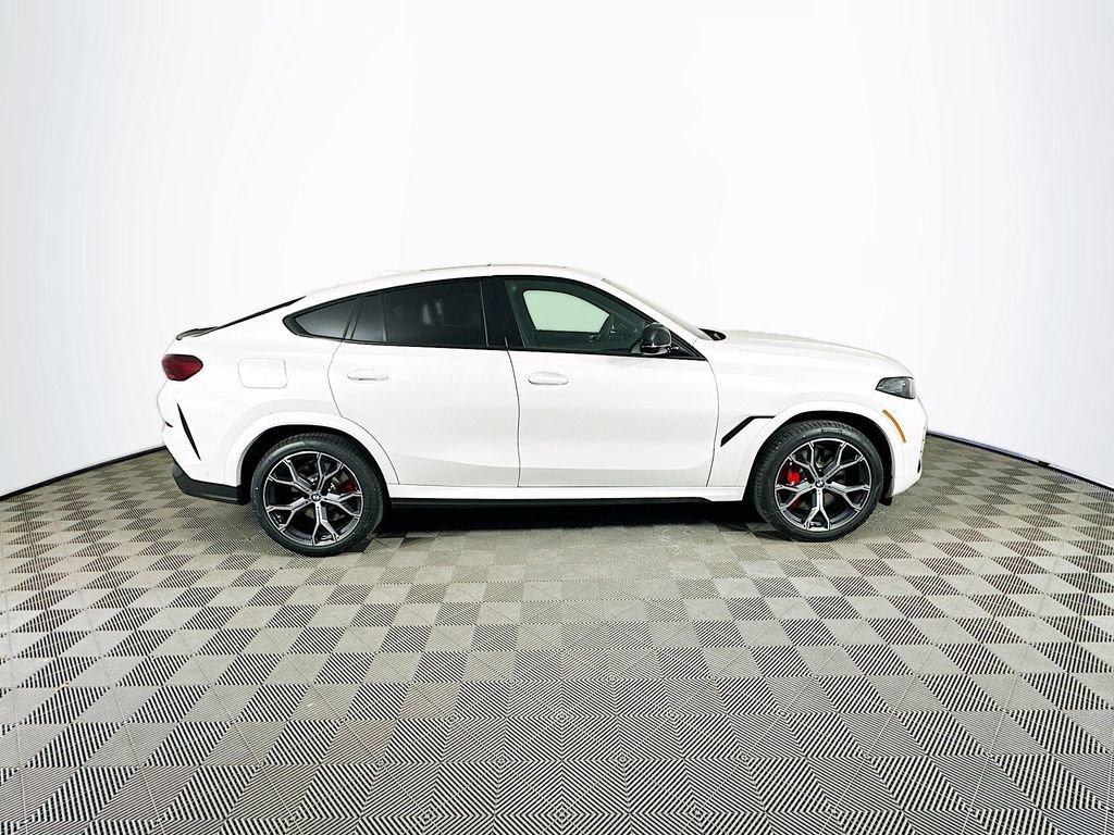 New 2026 BMW X6 M60i image 10