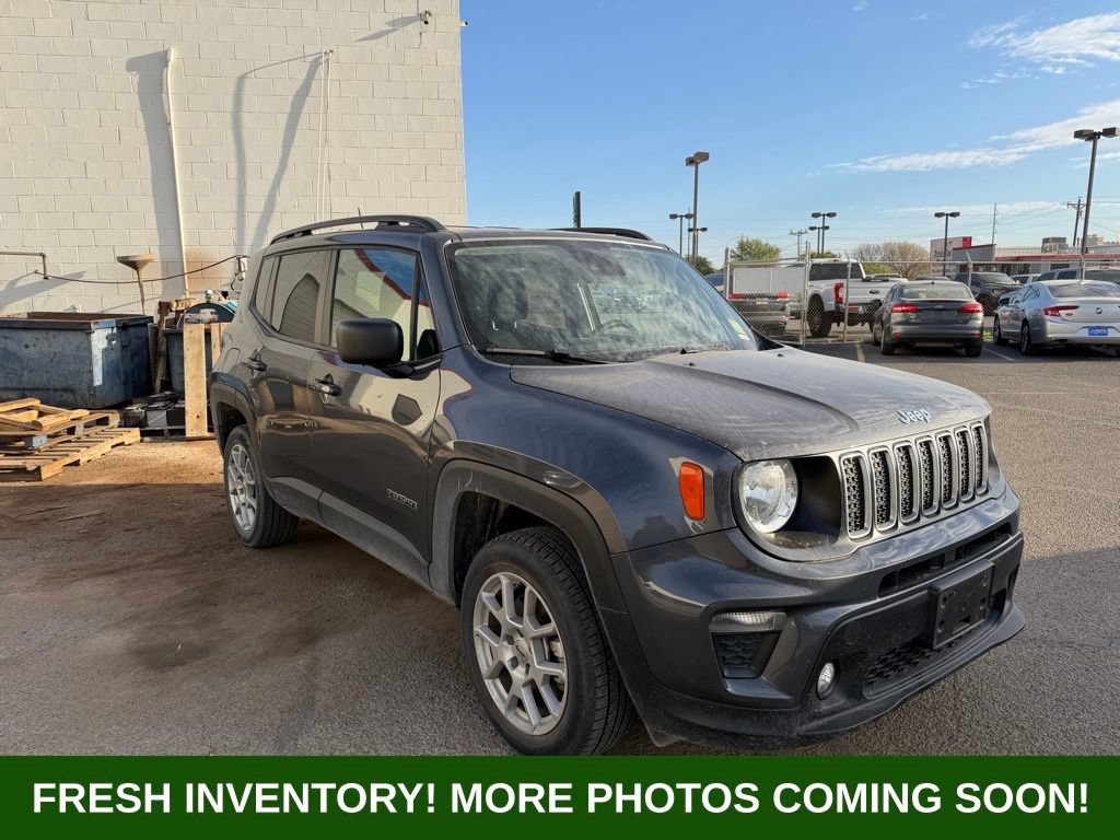 Used 2022 Jeep Renegade Latitude AWD/4WD video 1