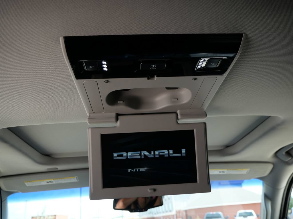 Used 2018 GMC Yukon Denali w/ Denali Ultimate Package AWD/4WD image 19