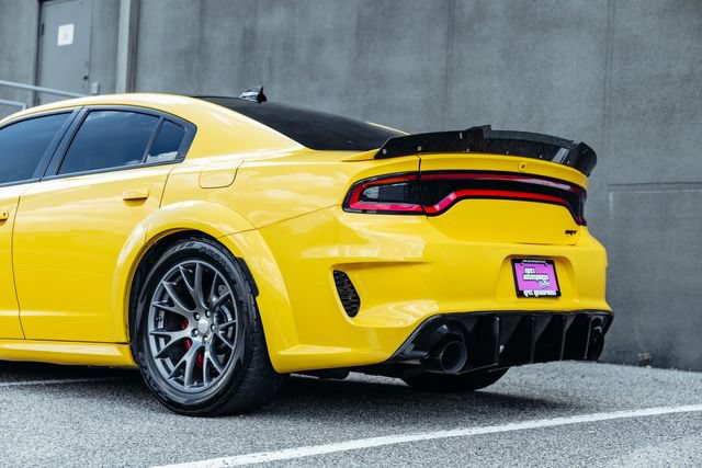 Used 2018 Dodge Charger SRT w/ Technology Group RWD image 45