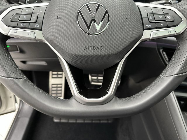 Certified 2026 Volkswagen Tiguan SE R-Line AWD/4WD image 15