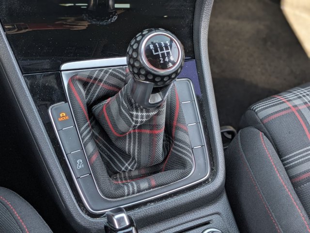 Used 2018 Volkswagen GTI S FWD image 12