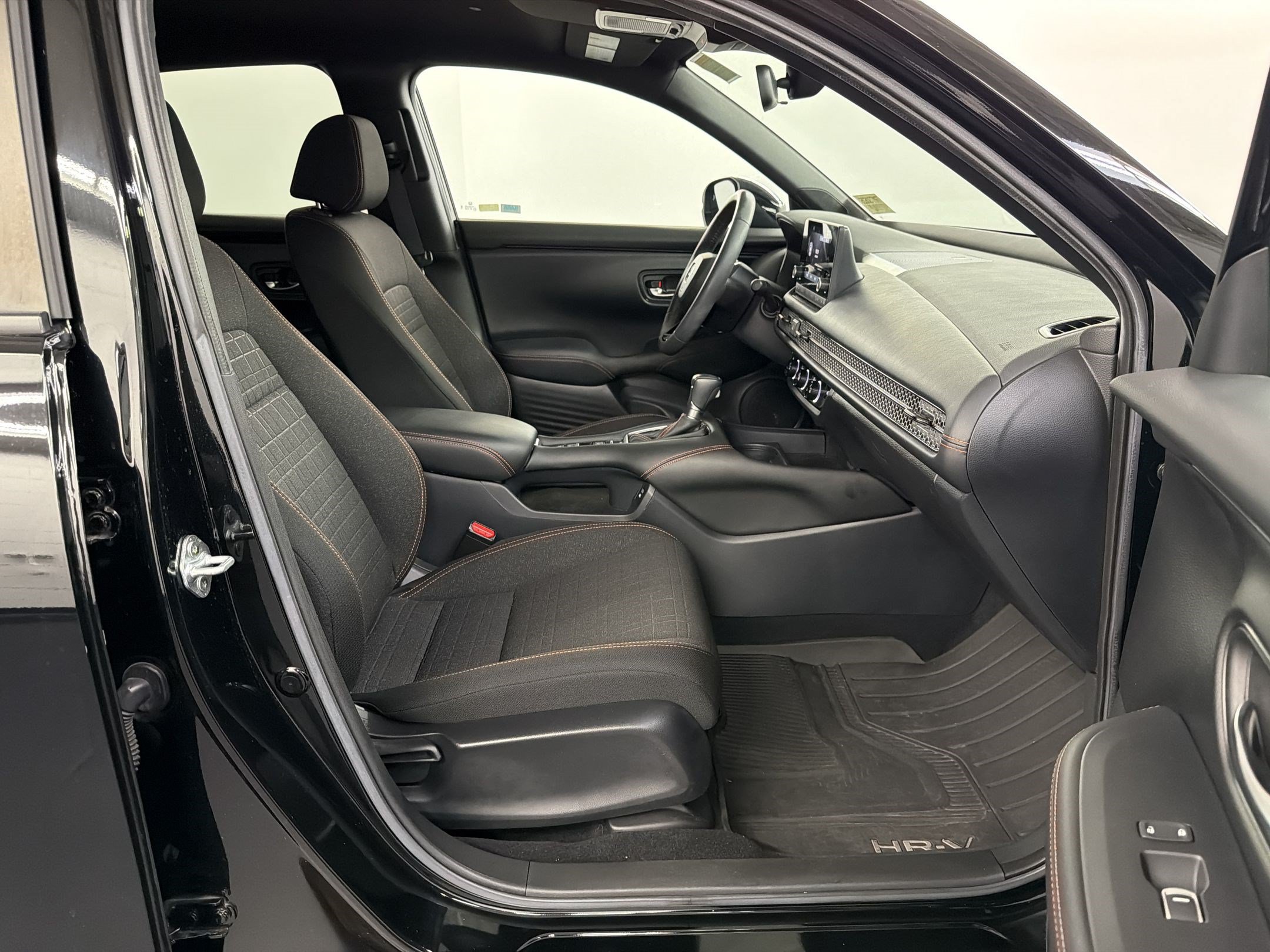Certified 2024 Honda HR-V Sport image 23