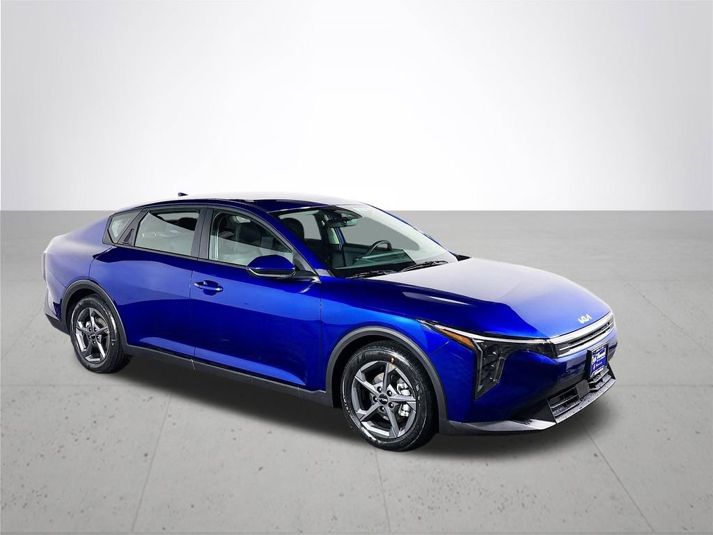 Certified 2025 Kia K4 LXS image 4