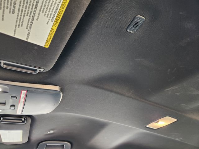 Used 2025 Toyota Camry SE w/ Convenience Package image 25