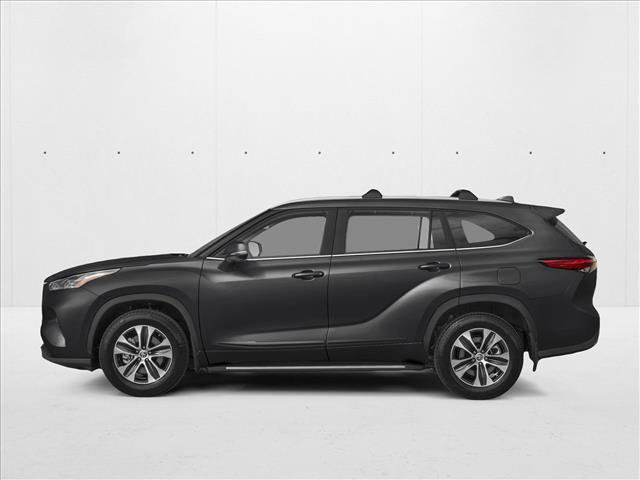 New 2026 Toyota Highlander XLE image 3