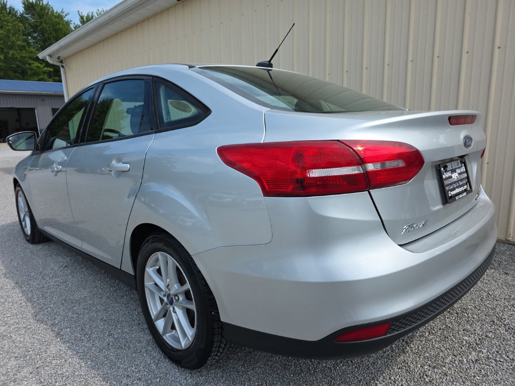 Used 2016 Ford Focus SE FWD image 10
