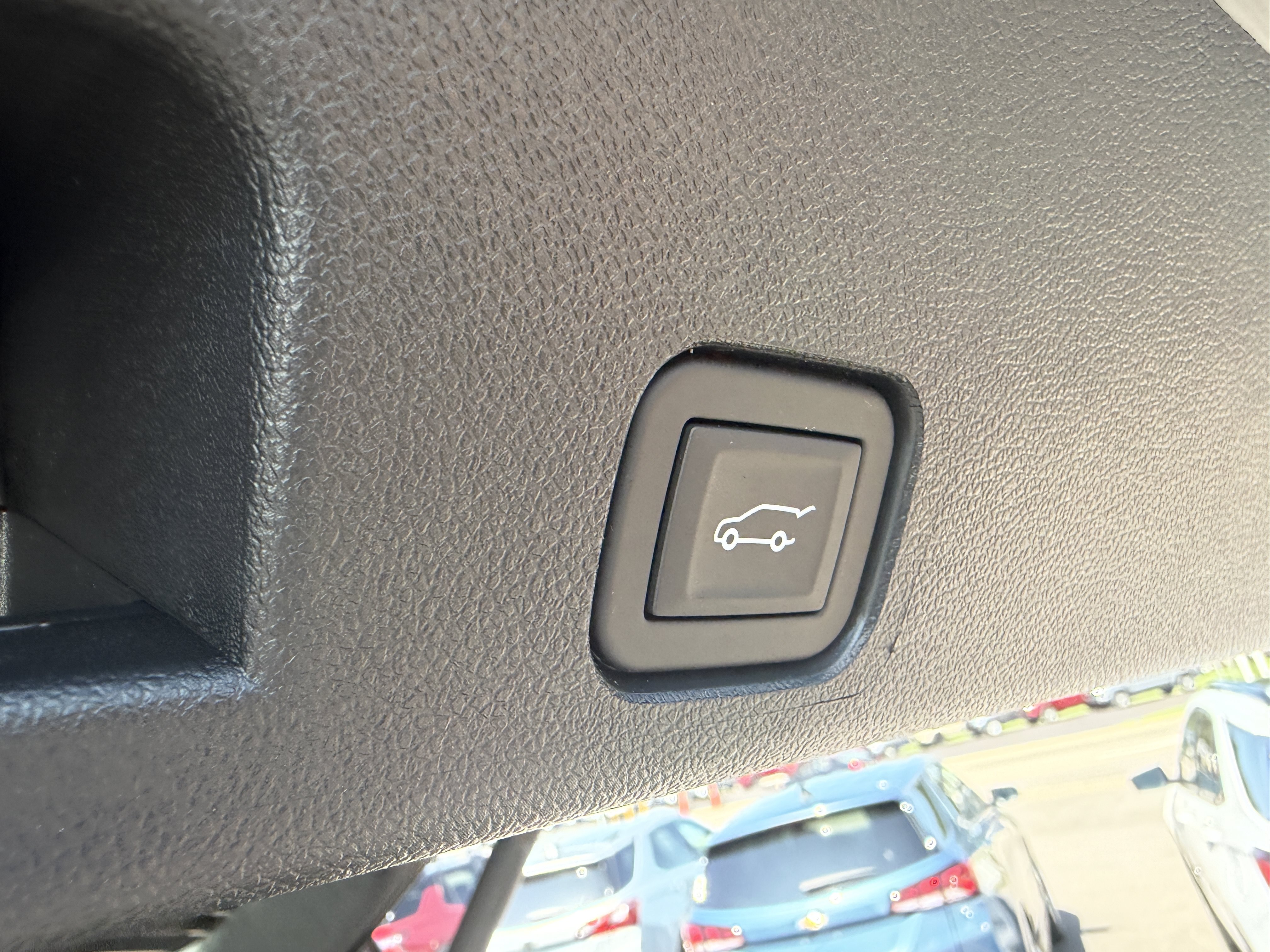 New 2027 Chevrolet Traverse Z71 w/ Driver Confidence Package AWD/4WD image 13