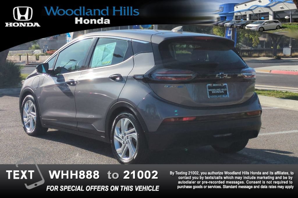 Used 2023 Chevrolet Bolt LT FWD image 7