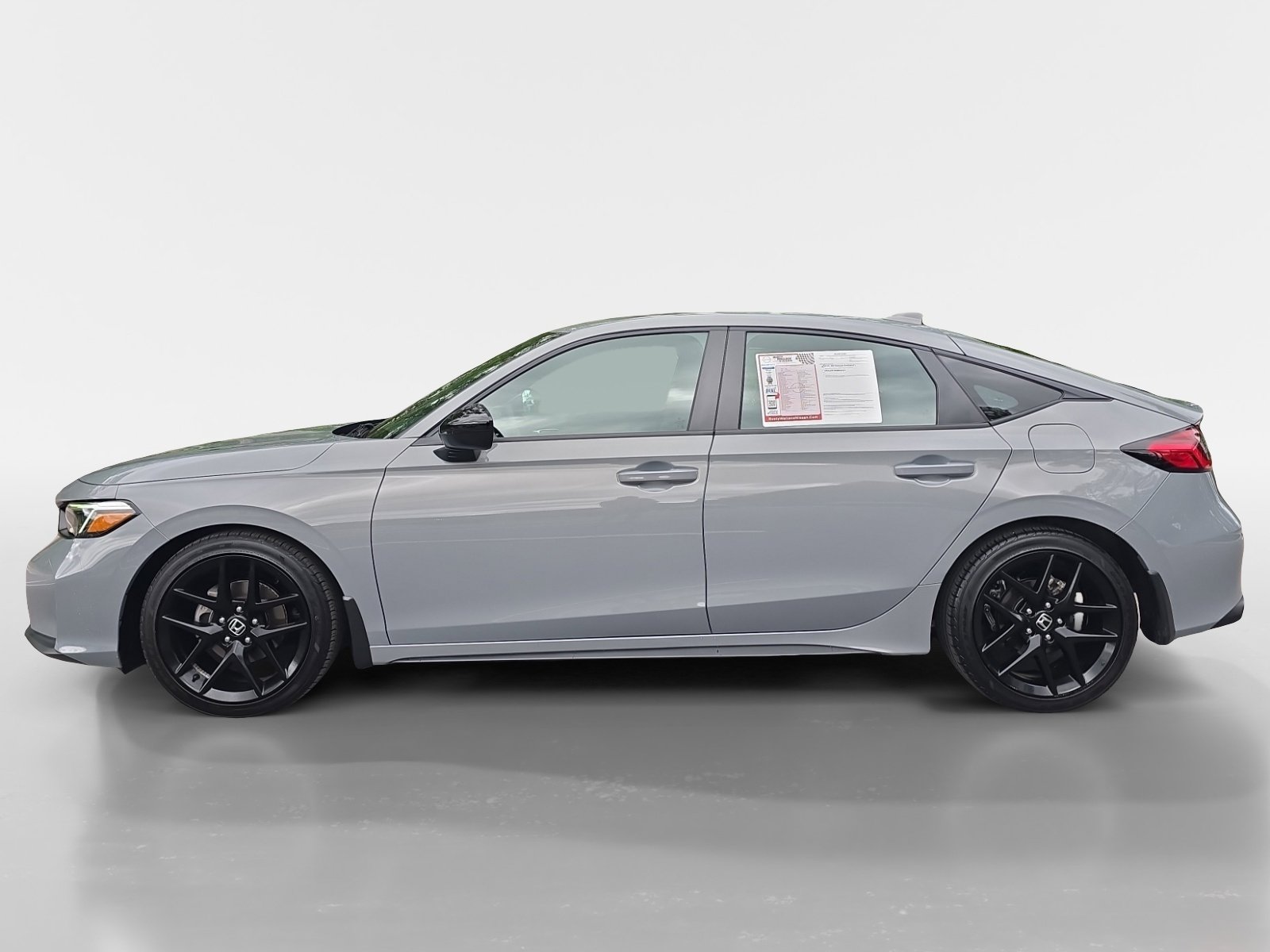 Used 2025 Honda Civic Sport image 2