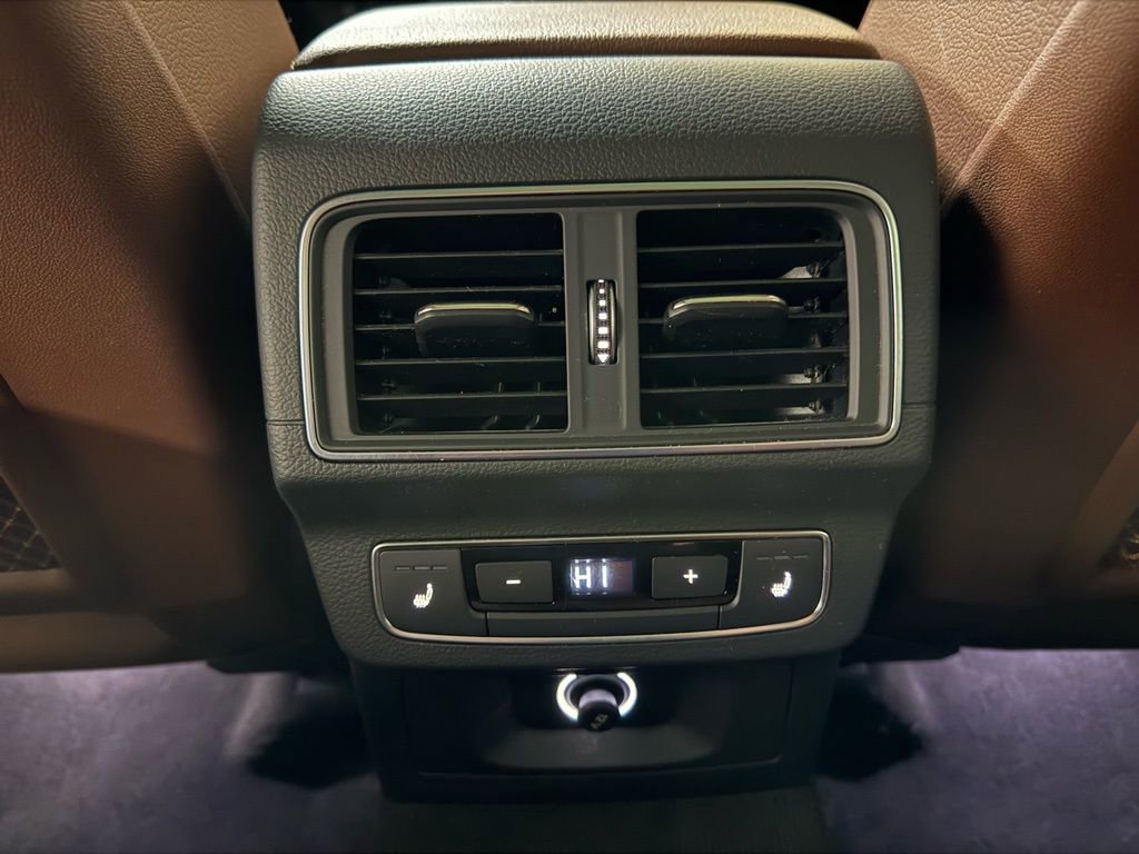 Used 2018 Audi Q5 2.0T Premium Plus w/ Premium Plus Package image 17