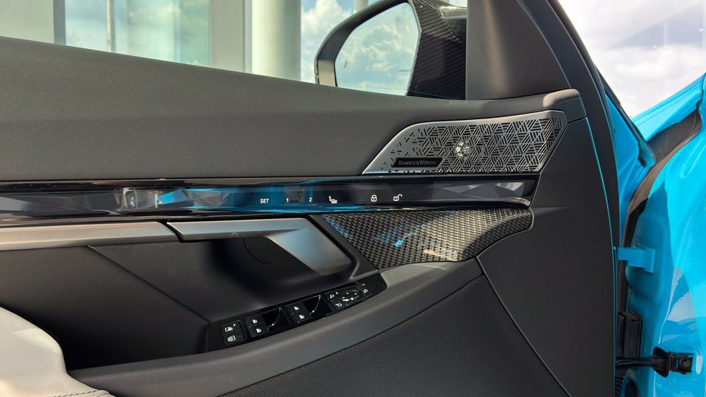 New 2027 BMW M5 w/ Carbon Package AWD/4WD image 26