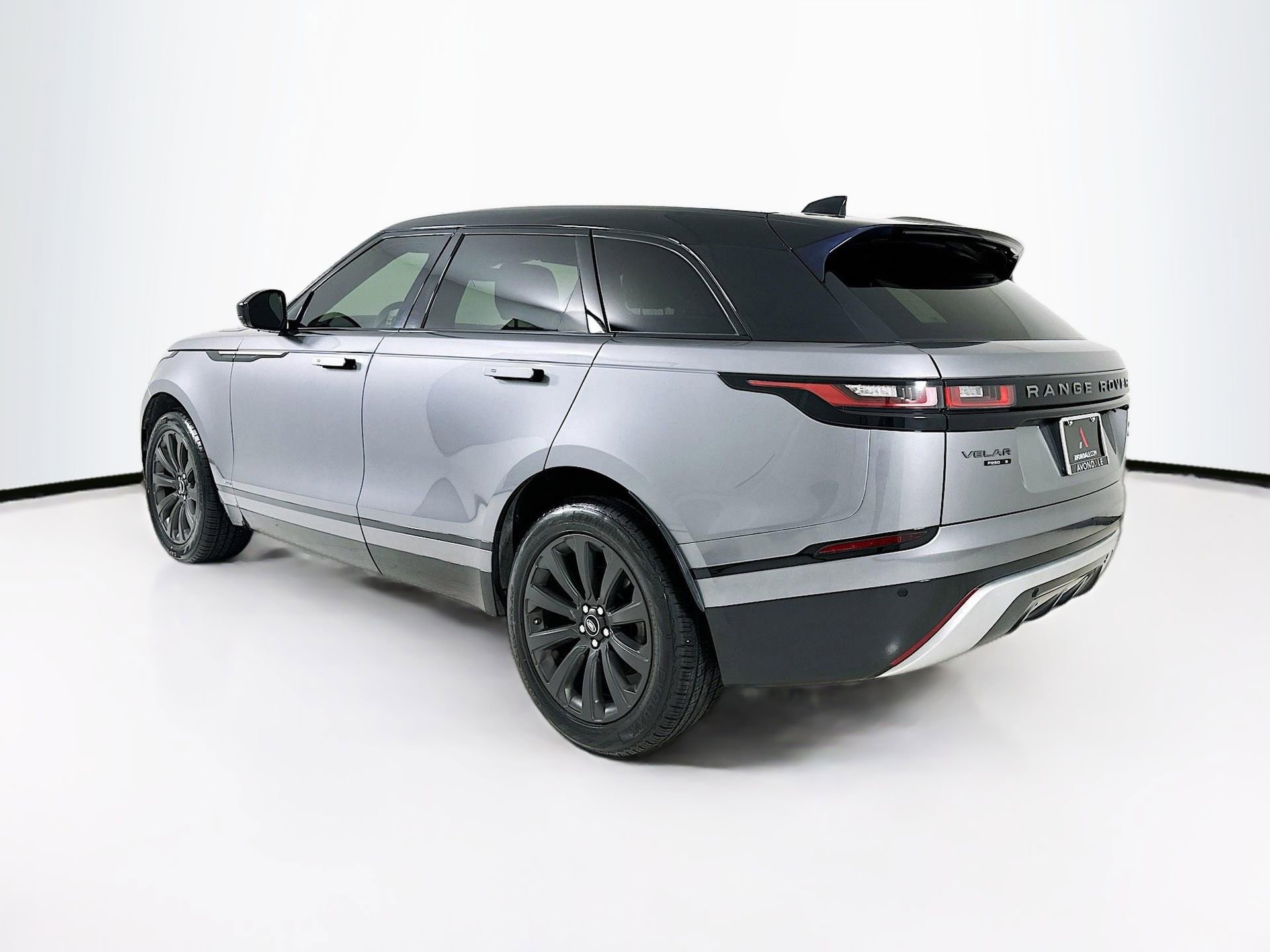 Used 2020 Land Rover Range Rover Velar R-Dynamic S image 6