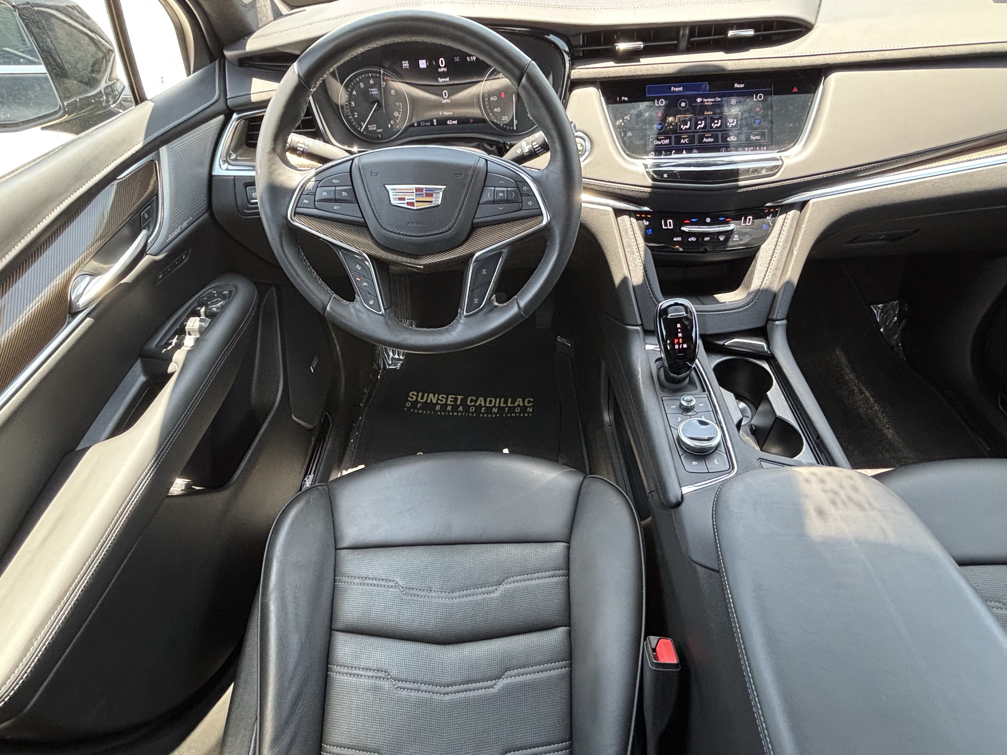 Certified 2023 Cadillac XT5 Premium Luxury w/ Platinum Package AWD/4WD image 33