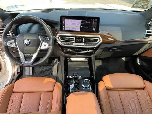 Used 2024 BMW X3 sDrive30i w/ Premium Package RWD image 4