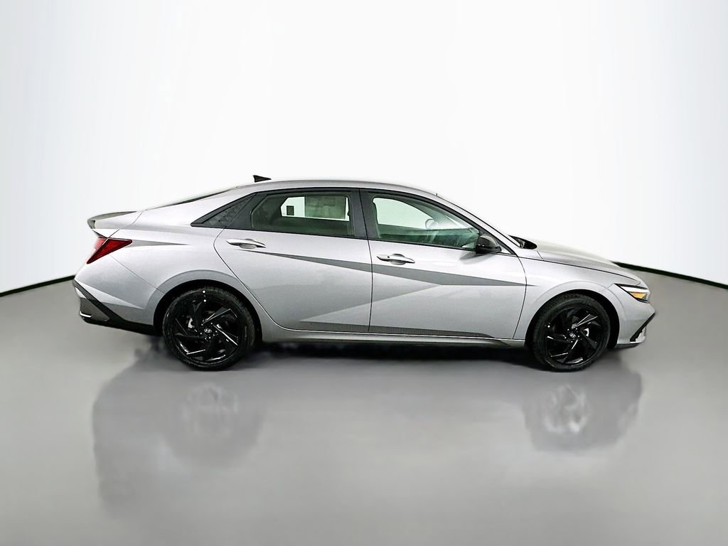 New 2026 Hyundai Elantra Sport image 4
