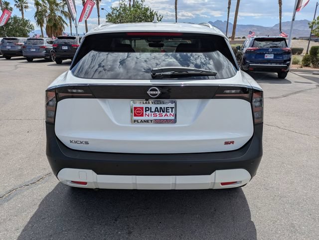 Certified 2025 Nissan Kicks SR w/ Interior Electronics Package FWD image 12