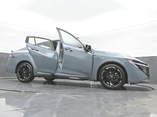 New 2026 Nissan Sentra SR w/ Floor Mat Package FWD image 50