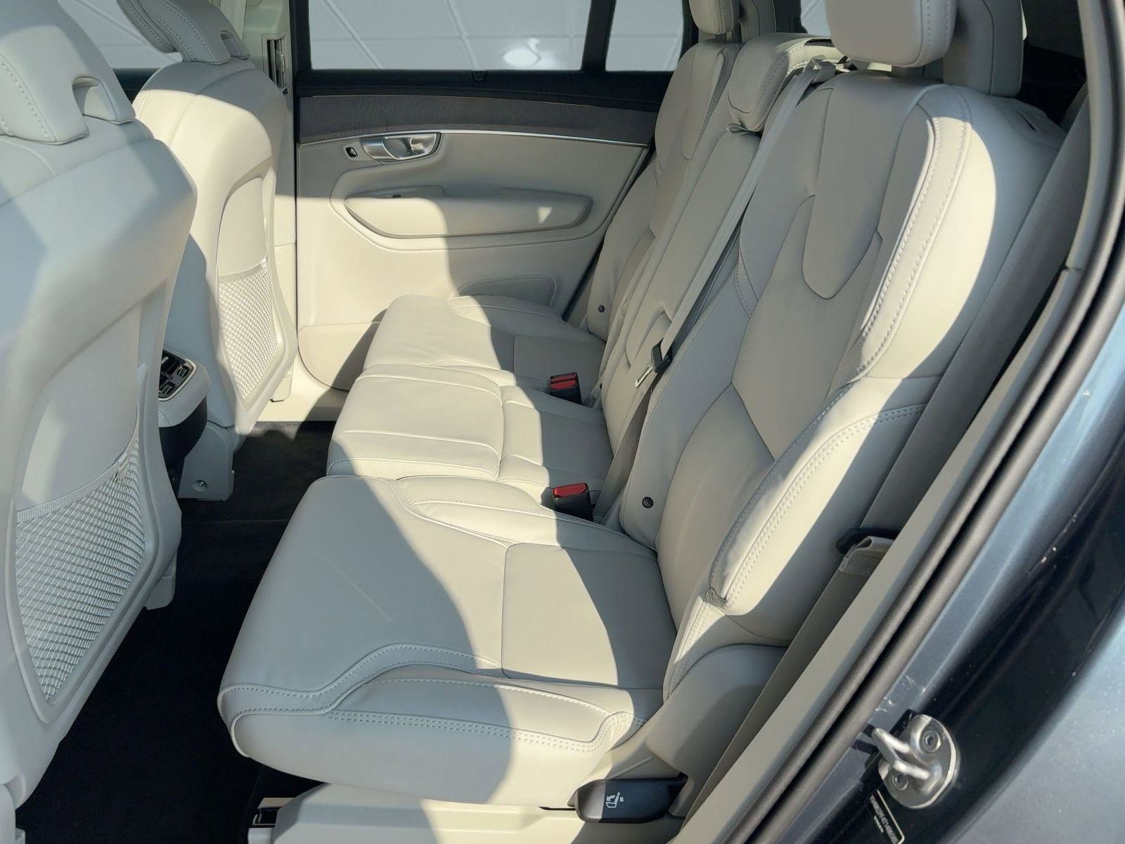 New 2026 Volvo XC90 B6 Ultra image 15