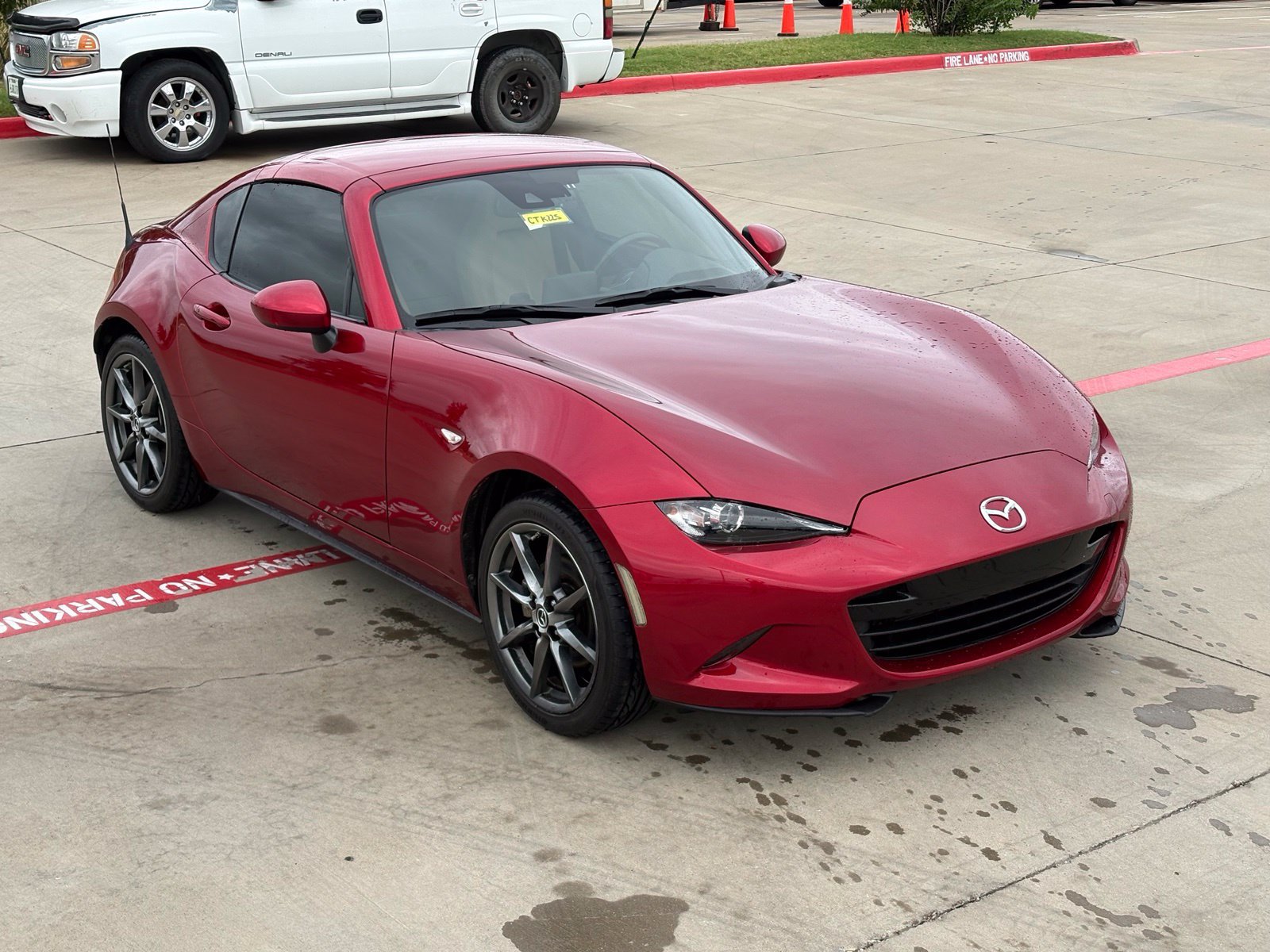 Used 2019 MAZDA MX-5 Miata RF Grand Touring RWD image 10