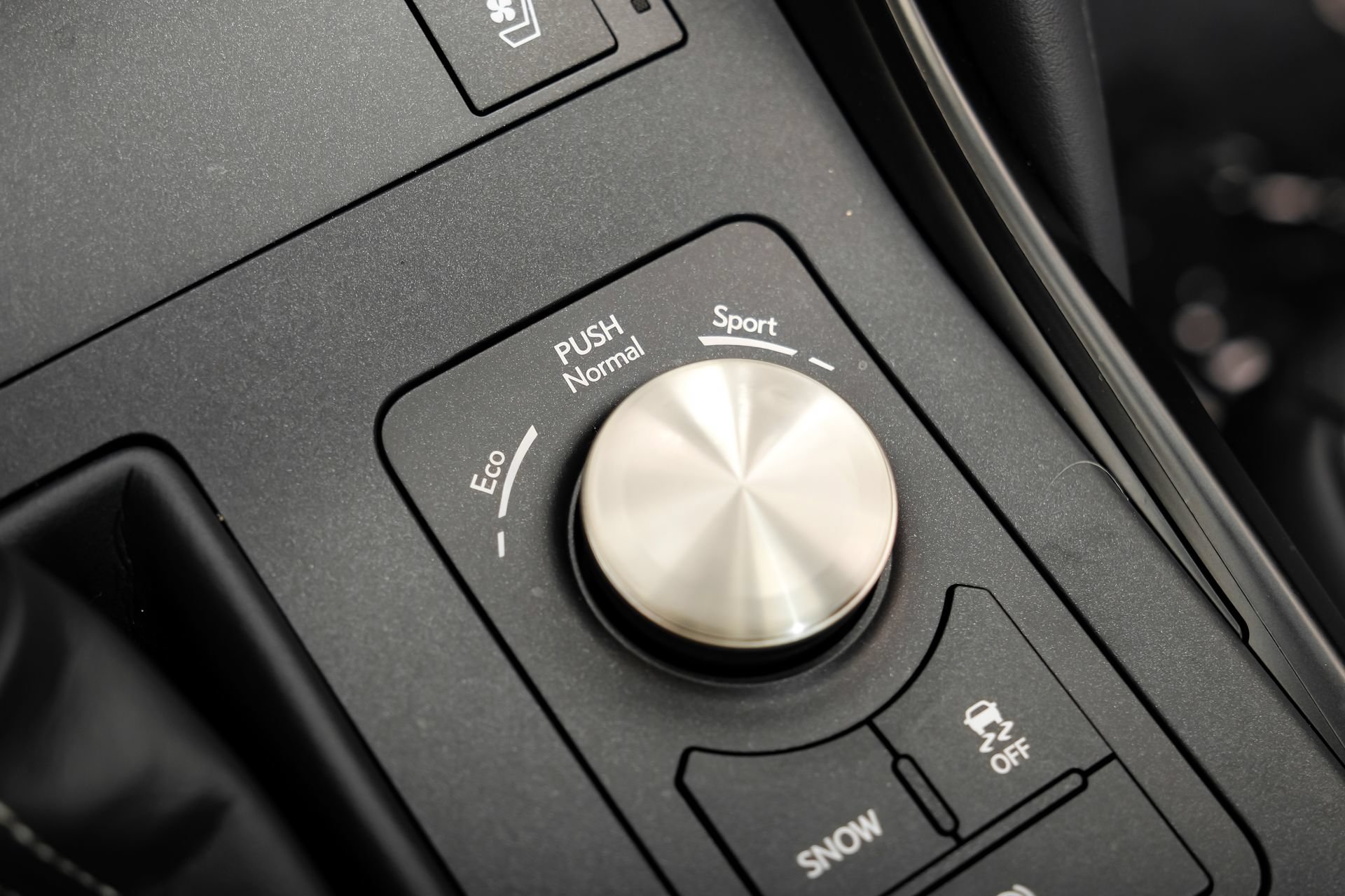 Used 2025 Lexus IS 350 F Sport w/ Navigation Package RWD image 32
