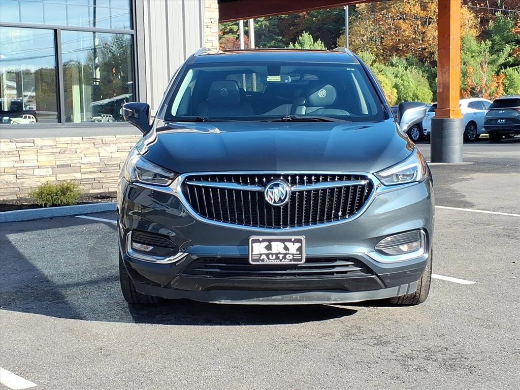 Used 2021 Buick Enclave Essence w/ Sound and Sites Package image 2